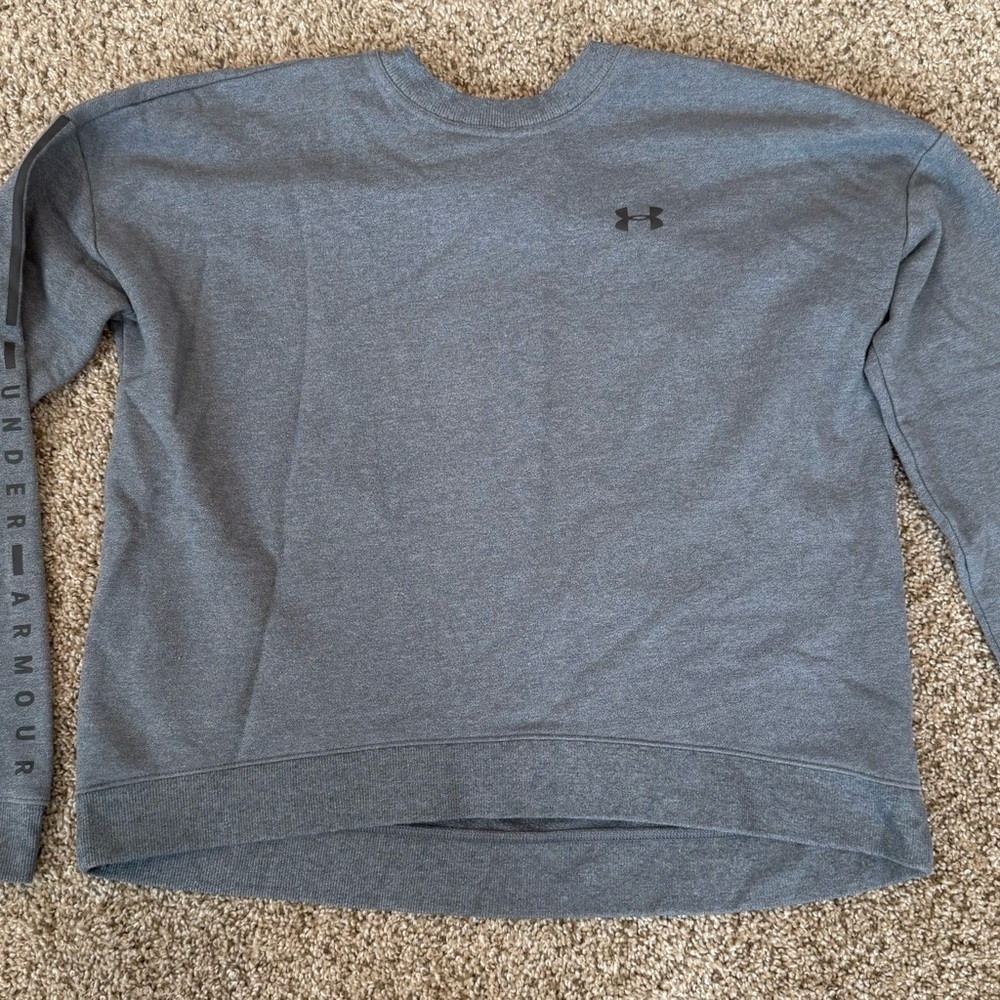 Under Armour Heather Gray Slight Cropped Front Pullover